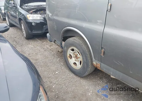 2008 Chevrolet Express G1500 from USA, damaged, VIN 1GNFG154881120777